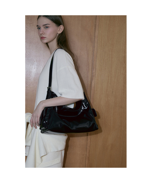 LAP（ラップ）の「SOFT SQUARE SHOULDER BAG AR7AB224（ショルダーバッグ・レディース・ブラック/アイボリー・FREE）」の12枚目の写真