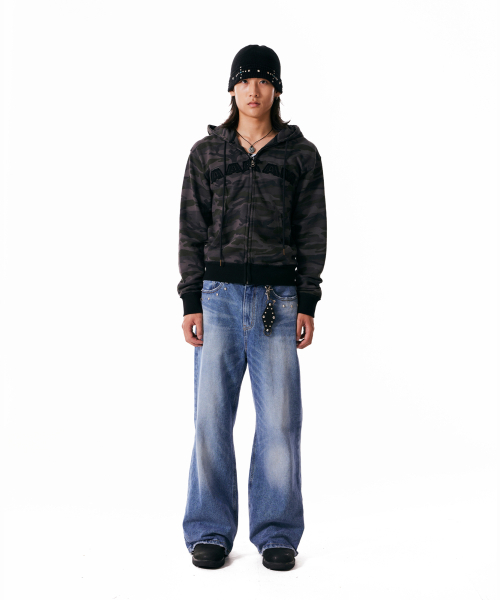AAKAM(アーカム)の「Contrast Logo Zip-up Hoodie (Black)(パーカー・レディース・その他・1/2)」の12枚目の写真