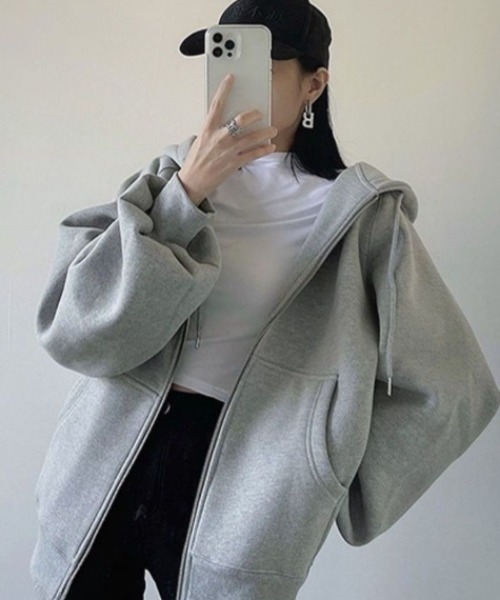 SHEPP（シープ）の「【裏起毛】オーバーサイズジップアップフーディ パーカー（パーカー・レディース・ブラック/グレー・M/L）」の3枚目の写真