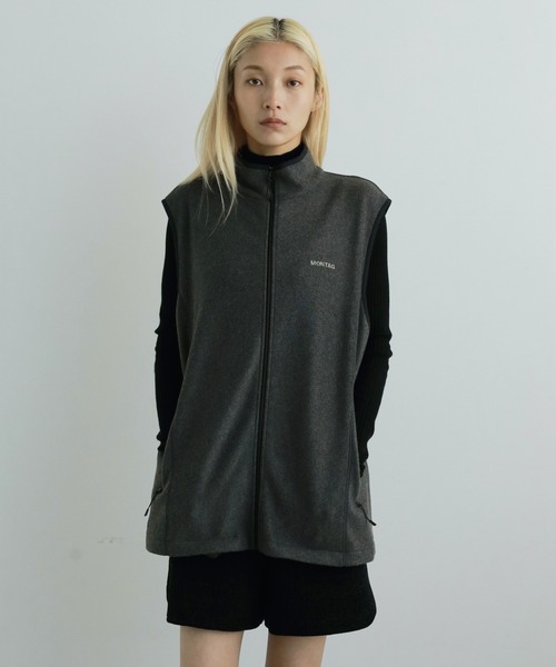 anuke（アンヌーク）の「Fleece Zip Vest（ベスト・レディース・ブルー系その他/チャコールグレー・36inch/38inch）」の2枚目の写真