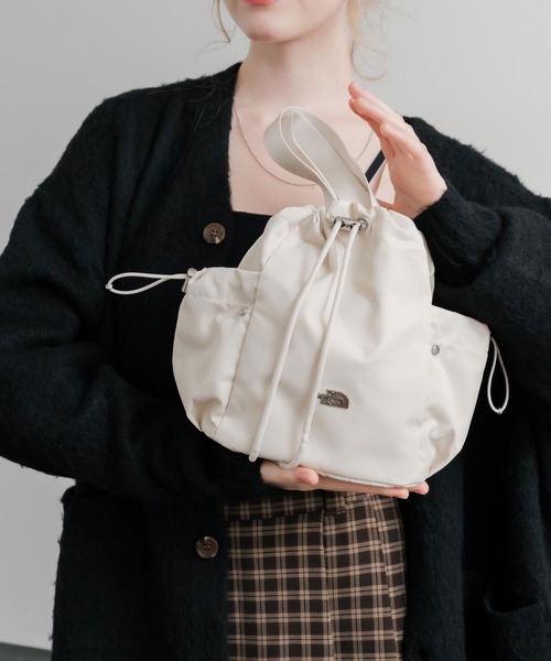 THE NORTH FACE(ザノースフェイス)の「日本未展開モデル THE NORTH FACE ザ・ノースフェイス WHITE LABEL ホワイトレーベル BONNEY BUCKET BAG MINI/2WAYショルダーバッグ(ショルダーバッグ・レディース・ブラック/クリーム/スモークピンク・FREE)」の17枚目の写真