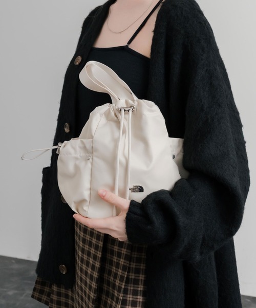 THE NORTH FACE(ザノースフェイス)の「日本未展開モデル THE NORTH FACE ザ・ノースフェイス WHITE LABEL ホワイトレーベル BONNEY BUCKET BAG MINI/2WAYショルダーバッグ(ショルダーバッグ・レディース・ブラック/クリーム/スモークピンク・FREE)」の18枚目の写真