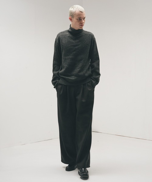 Adoon plain(アドーンプレーン)の「Studded Design Turtleneck Knit / タートルネックスタッズデザインニット(ニット/セーター・メンズ・チャコールグレー/ブラウン/ボルドー・LARGE/MEDIUM)」の13枚目の写真