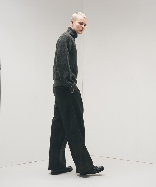 Adoon plain(アドーンプレーン)の「Studded Design Turtleneck Knit / タートルネックスタッズデザインニット(ニット/セーター・メンズ・チャコールグレー/ブラウン/ボルドー・LARGE/MEDIUM)」の14枚目の写真