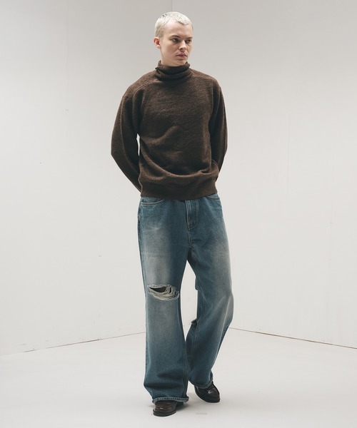 Adoon plain(アドーンプレーン)の「Studded Design Turtleneck Knit / タートルネックスタッズデザインニット(ニット/セーター・メンズ・チャコールグレー/ブラウン/ボルドー・LARGE/MEDIUM)」の19枚目の写真