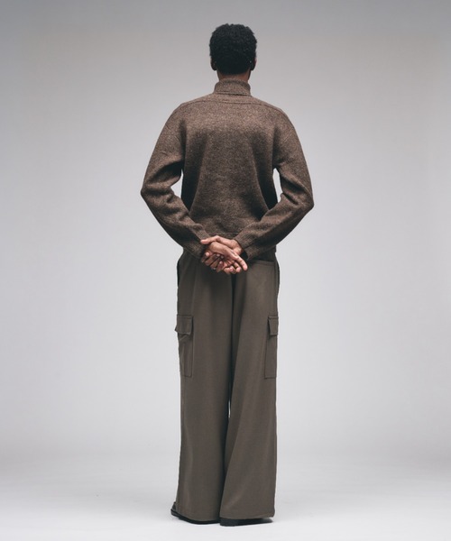 Adoon plain(アドーンプレーン)の「Studded Design Turtleneck Knit / タートルネックスタッズデザインニット(ニット/セーター・メンズ・チャコールグレー/ブラウン/ボルドー・LARGE/MEDIUM)」の11枚目の写真