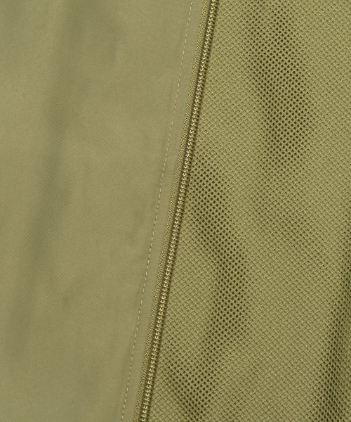 LMCの「IDEAL TRACK JACKET olive(ナイロンジャケット・レディース・その他・MEDIUM/SMALL/X-LARGE/LARGE)」の15枚目の写真
