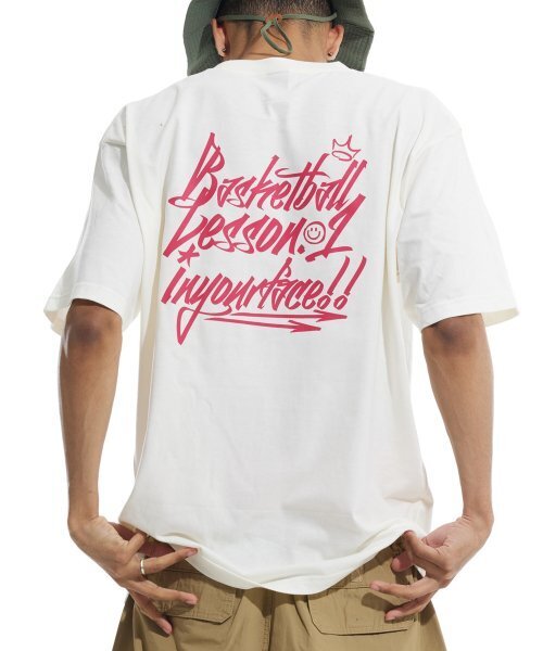 CREAM SODA LAB(クリームソーダラボ)の「バスケットボールレッスン.1 半袖Tシャツ アイボリーピンク(Tシャツ/カットソー・レディース・その他・XX-LARGE/MEDIUM/LARGE/X-LARGE)」の1枚目の写真