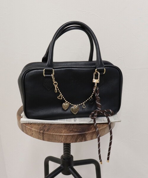 fredy emue（フレディエミュ）の「アンティーク×コードチャーム（チャーム・レディース・ブラック系その他3/ブラウン系その他・FREE）」の5枚目の写真