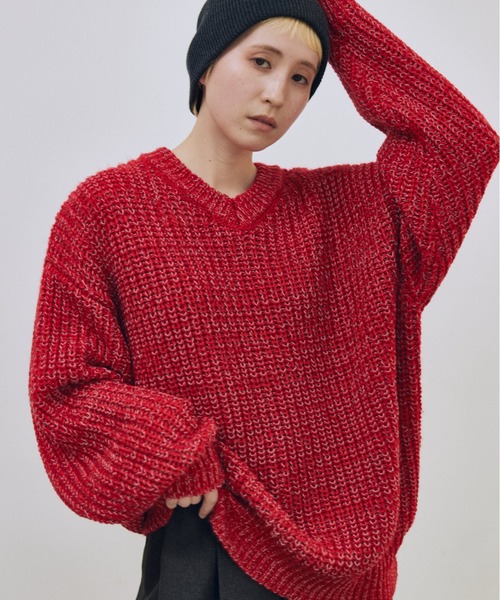 lit(リット)の「Mix Yarn Vneck Knit(ニット/セーター・レディース・レッド/ベージュ系その他/チャコールグレー・FREE)」の3枚目の写真