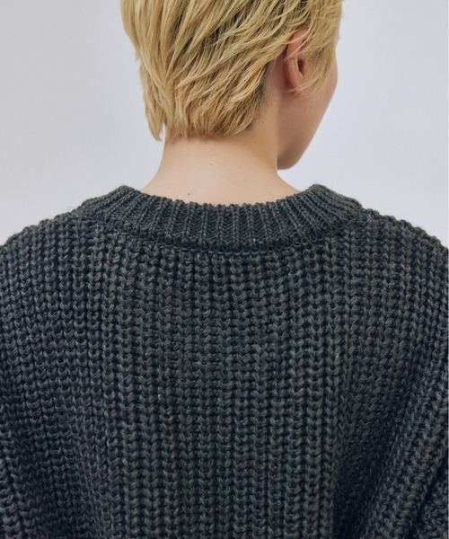 lit(リット)の「Mix Yarn Vneck Knit(ニット/セーター・レディース・レッド/ベージュ系その他/チャコールグレー・FREE)」の8枚目の写真