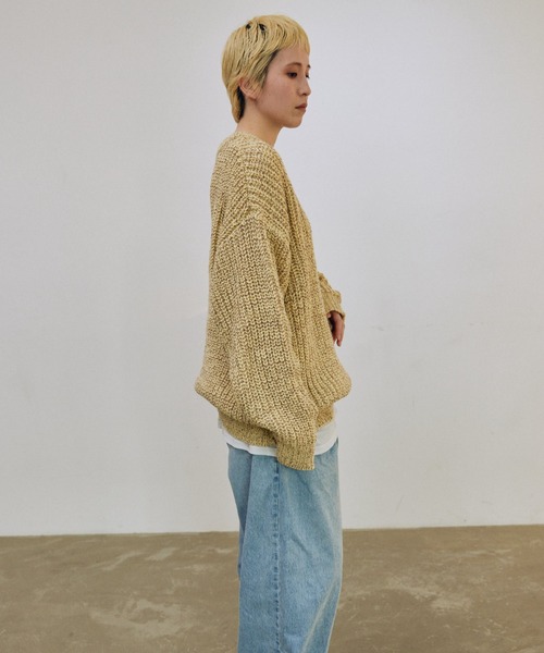 lit(リット)の「Mix Yarn Vneck Knit(ニット/セーター・レディース・レッド/ベージュ系その他/チャコールグレー・FREE)」の13枚目の写真