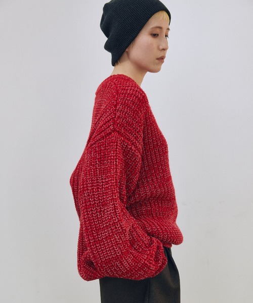 lit(リット)の「Mix Yarn Vneck Knit(ニット/セーター・レディース・レッド/ベージュ系その他/チャコールグレー・FREE)」の17枚目の写真
