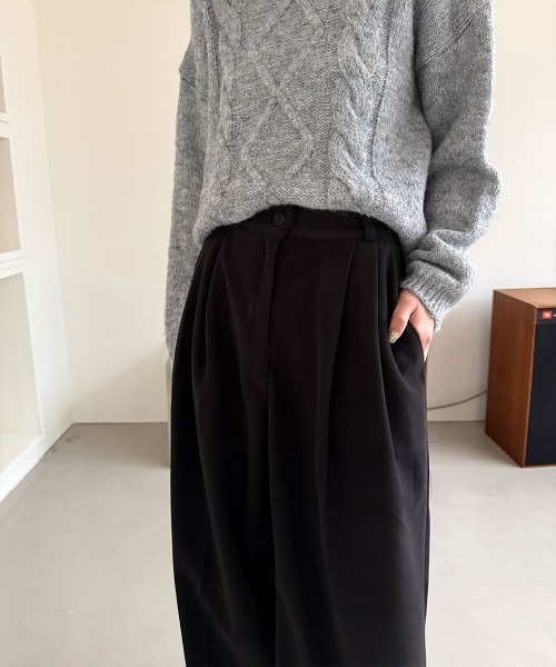 4INT.(フォイント)の「ウールライク ピンタック ワイド スラックス(スラックス・レディース・チャコール/ブラック・S/M/L)」の10枚目の写真