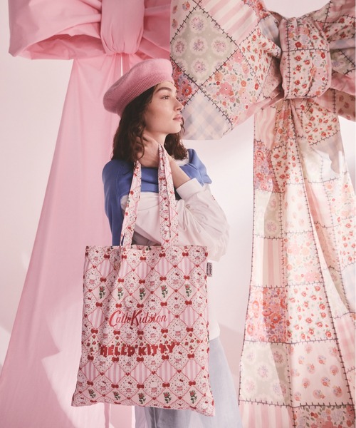 Cath Kidston(キャスキッドソン)の「Cath Kidston × Hello Kitty トートバッグ(トートバッグ・レディース・ピンク/アイボリー・FREE)」の4枚目の写真
