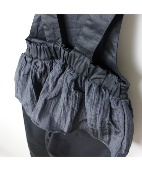 maarook（マルーク）の「カルゼストレッチペプラムサロペットパンツ（サロペット/オーバーオール・キッズ・ホワイト/ブラック・110cm/130cm/120cm）」の19枚目の写真
