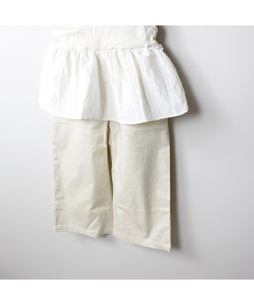 maarook（マルーク）の「カルゼストレッチペプラムサロペットパンツ（サロペット/オーバーオール・キッズ・ホワイト/ブラック・110cm/130cm/120cm）」の22枚目の写真