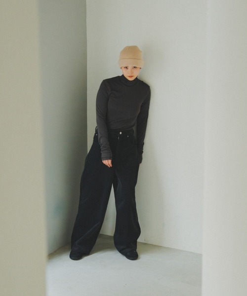 lit(リット)の「High Neck Tops(Tシャツ/カットソー・レディース・ライトカーキ/ブラウン/チャコールグレー/オフホワイト・FREE)」の19枚目の写真