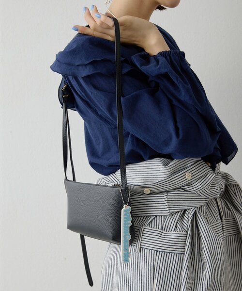 Whim Gazette（ウィムガゼット）の「ラバーチャームSET（キーホルダー・レディース・ベージュ/ブルー・FREE）」の3枚目の写真