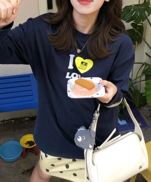 Vipoa(ヴィポア)の「I LOVE GRAPHIC ロンTEE(Tシャツ/カットソー・レディース・ネイビー・FREE)」の4枚目の写真