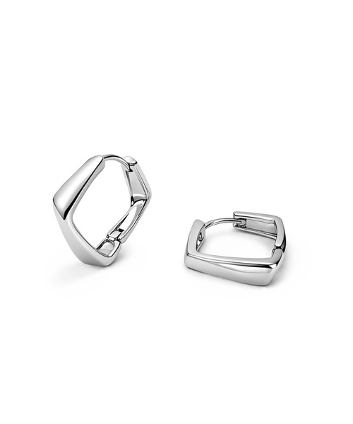 Lyvi（ライビィ）の「Sharp Frame Hoop Pierce / 金属アレルギー対応（ピアス（両耳用）・レディース・シルバー/ゴールド・FREE）」の5枚目の写真