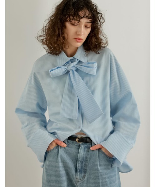 Re:EDIT（リエディ）の「[2026S/S PRE ORDER]ボウタイビッグリボンサッカーストライプシャツ（シャツ/ブラウス・レディース・ホワイト/ミント/ライトブルー・LARGE/MEDIUM）」の16枚目の写真