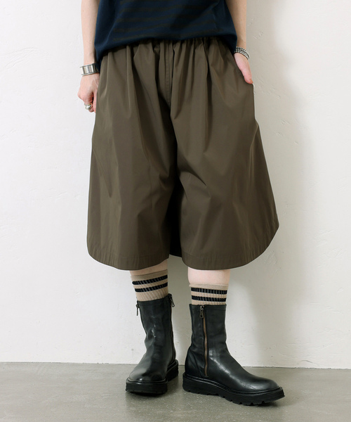 JOURNAL STANDARD LUXE（ジャーナルスタンダード　ラックス）の「TCメモリーギャザーハーフパンツ（その他パンツ・レディース・カーキ/ブラック・FREE）」の9枚目の写真