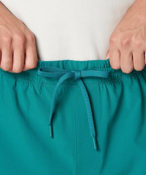 UNDER ARMOUR(アンダーアーマー)の「UAバイブウーブン カーゴショーツ(ライフスタイル/メンズ)(その他パンツ・メンズ・カーキ系・XL/L/M/S/2XL)」の5枚目の写真