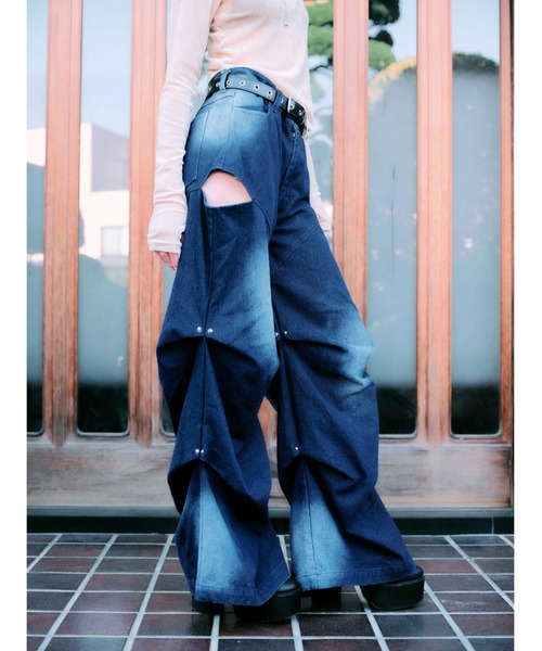 CREO STORE(クレオストア)の「【TAJEN:T】TUCK DESIGN DENIM PANTS/ タックデザインデニムパンツ(デニムパンツ・レディース・ブルー/チャコールグレー・2/1)」の6枚目の写真