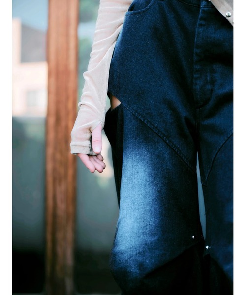 CREO STORE(クレオストア)の「【TAJEN:T】TUCK DESIGN DENIM PANTS/ タックデザインデニムパンツ(デニムパンツ・レディース・ブルー/チャコールグレー・2/1)」の9枚目の写真