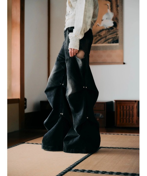 CREO STORE(クレオストア)の「【TAJEN:T】TUCK DESIGN DENIM PANTS/ タックデザインデニムパンツ(デニムパンツ・レディース・ブルー/チャコールグレー・2/1)」の15枚目の写真