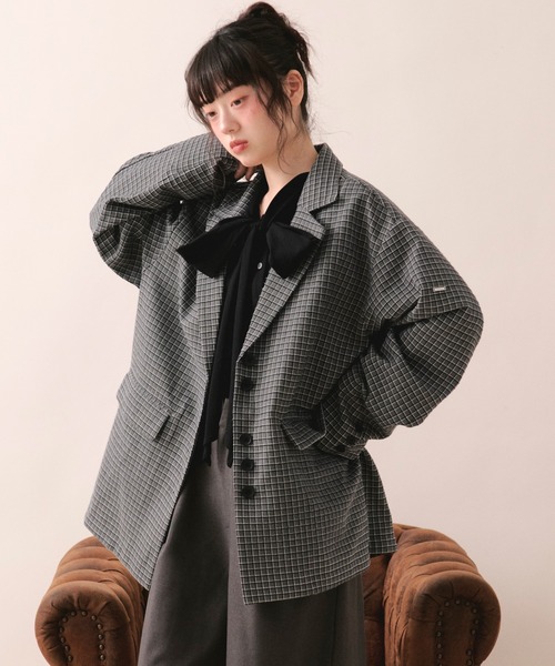 loin nuit（ロワンニュイ）の「nuance button lace jacket / ニュアンスボタンレースジャケット（テーラードジャケット・レディース・ピンク/サンドベージュ/グレー/ブルーグレー・FREE）」の2枚目の写真