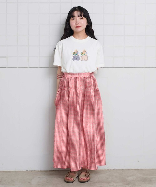 l'atelier du savon(アトリエドサボン)の「ひまわりおばあちゃん アップリケ刺繍Tシャツ(Tシャツ/カットソー・レディース・ネイビー/ホワイト・FREE)」の13枚目の写真