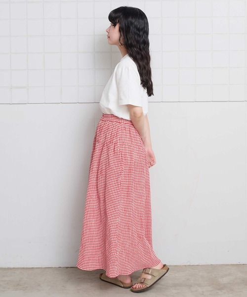 l'atelier du savon(アトリエドサボン)の「ひまわりおばあちゃん アップリケ刺繍Tシャツ(Tシャツ/カットソー・レディース・ネイビー/ホワイト・FREE)」の16枚目の写真