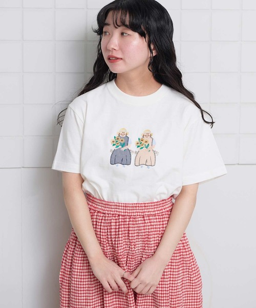 l'atelier du savon(アトリエドサボン)の「ひまわりおばあちゃん アップリケ刺繍Tシャツ(Tシャツ/カットソー・レディース・ネイビー/ホワイト・FREE)」の22枚目の写真
