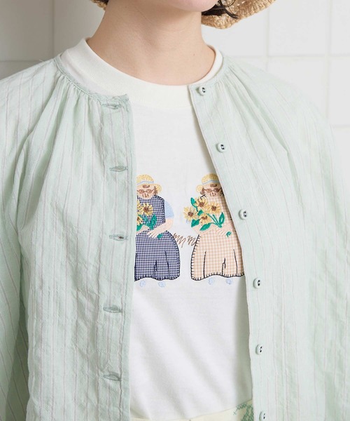 l'atelier du savon(アトリエドサボン)の「ひまわりおばあちゃん アップリケ刺繍Tシャツ(Tシャツ/カットソー・レディース・ネイビー/ホワイト・FREE)」の7枚目の写真