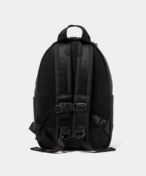 NEW ERA（ニューエラ）の「＜NEW ERA＞Child ライトパック / リュック（11L） / キッズ（バックパック/リュック・キッズ・ブラック・FREE）」の3枚目の写真