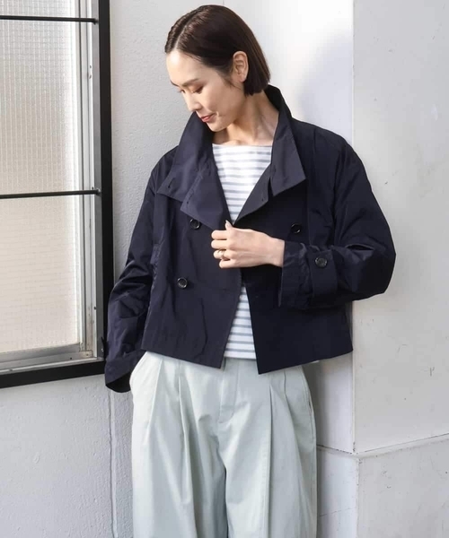 MICHEL KLEIN(ミッシェル・クラン)の「スタンドカラーショートブルゾン(トレンチコート・レディース・ベージュ/ネイビー・38)」の4枚目の写真