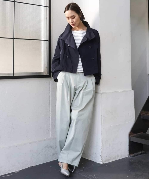 MICHEL KLEIN(ミッシェル・クラン)の「スタンドカラーショートブルゾン(トレンチコート・レディース・ベージュ/ネイビー・38)」の14枚目の写真