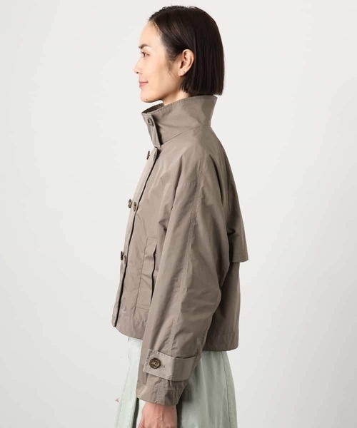 MICHEL KLEIN(ミッシェル・クラン)の「スタンドカラーショートブルゾン(トレンチコート・レディース・ベージュ/ネイビー・38)」の21枚目の写真