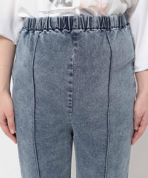 LEPSIM（レプシィム）の「【産前・産後対応】マタニティ／ピンタックデニムフレア2　647410（マタニティウェア/グッズ・レディース・ライトブルー/ブルー・FREE）」の7枚目の写真