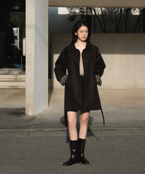 DEHEVE（デヘヴェ）の「Point Half Trench Coat [Black]（トレンチコート・レディース・ブラック・FREE）」の2枚目の写真
