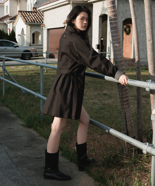 DEHEVE（デヘヴェ）の「Point Half Trench Coat [Black]（トレンチコート・レディース・ブラック・FREE）」の4枚目の写真