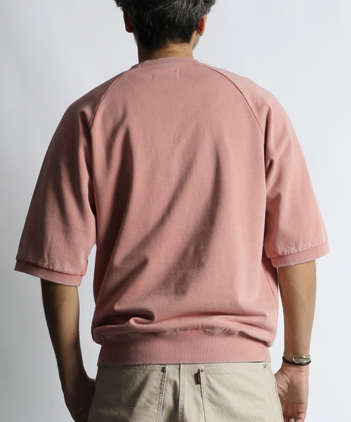 The DUFFER of ST.GEORGE（ザダファーオブセントジョージ）の「PIGMENT DYED POWDER WASH RAGLAN HALF SLEEVE SWEAT：ピグメントダイ ラグランスリーブ 半袖スウェット / 五分袖スウェット / ヴィンテージ加工（スウェット・メンズ・ブラック/ピンク・X-LARGE/LARGE/MEDIUM）」の8枚目の写真