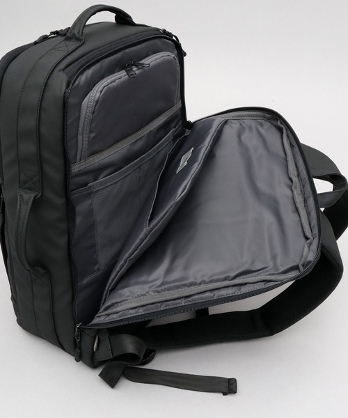 fulcro(フルクロ)の「撥水・耐水 自立型 マットコーティング ポリエステル ビジネスリュック A4・PC・PET収納 キャリーオン対応 adapt アダプト(ビジネスバッグ・メンズ・ブラック・FREE)」の19枚目の写真