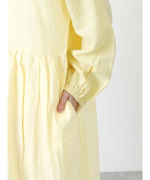 Samansa Mos2（サマンサ モスモス）の「【Cross×Linen】ギャザーワンピース（ワンピース・レディース・モカ/ベージュ/イエロー/レッド/グリーン・M/S）」の17枚目の写真