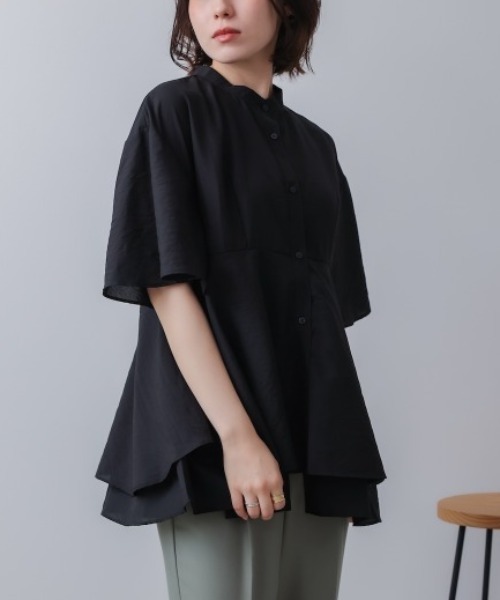 Bou Jeloud(ブージュルード)の「ヘムレイヤードシャツ(シャツ/ブラウス・レディース・ブラック/アイボリー・MEDIUM)」の2枚目の写真