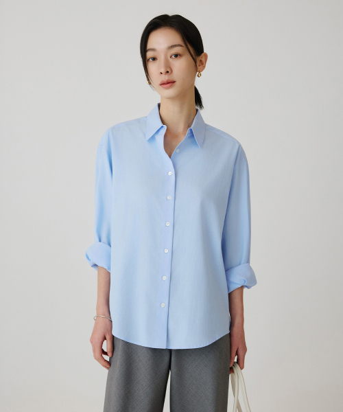 SIYAZU（シヤジュ）の「SITP5258 ルーズフィットリエルシャツ_スカイブルー（シャツ/ブラウス・レディース・スカイブルー・SMALL/MEDIUM）」の2枚目の写真