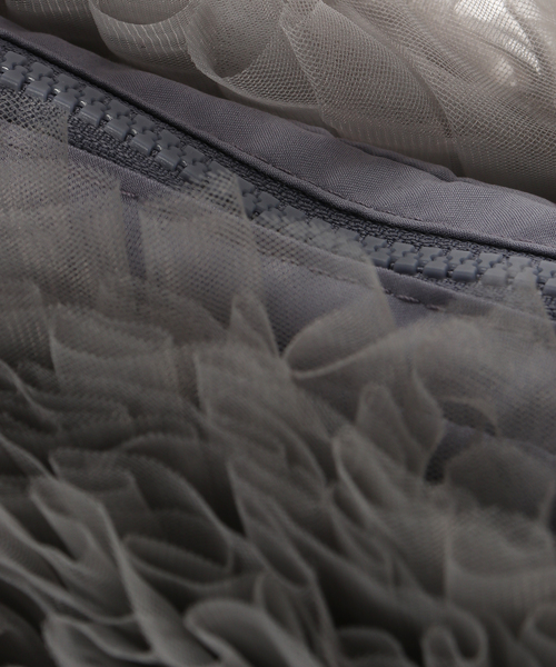 La TOTALITE（ラトータリテ）の「HELOYSE/エロイーズ 別注 プードルバッグ（ショルダーバッグ・レディース・アイボリー/チャコールグレー・FREE）」の11枚目の写真