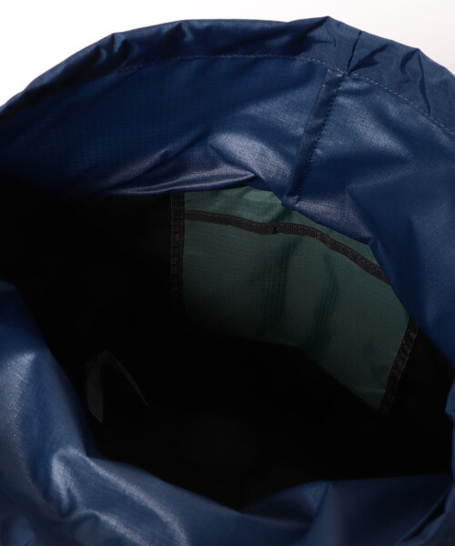 TOPO DESIGNS(トポデザインズ)の「men's FUDGE 掲載モデル【TOPO DESIGNS】MOUNTAIN UTILITY TOTE(トートバッグ・レディース・グレー系/ブルー/ブラック/ブラック系・ONE SIZE)」の7枚目の写真